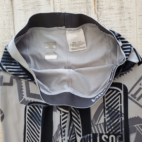 Nike Pro Compression Just Do It  Print Capri - Picture 6 of 8